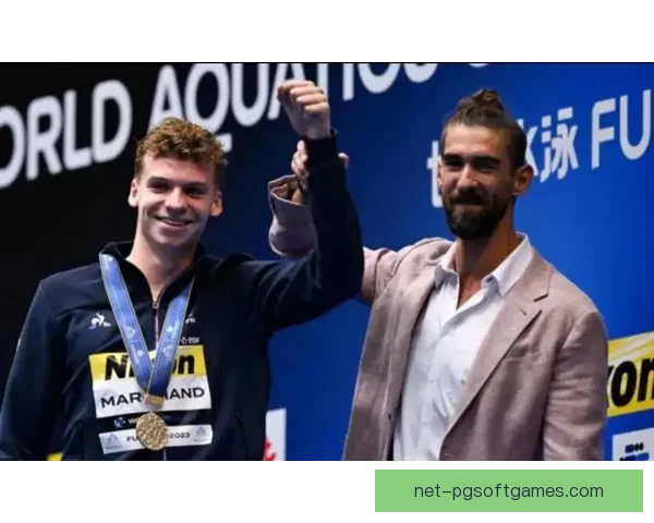 游泳冠军的殿堂荣耀：世界泳坛传奇巨星的辉煌时刻