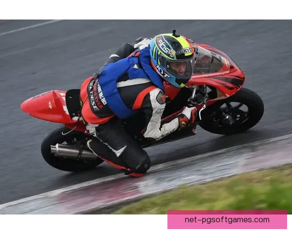 燃情赛道：摩托车速度与激情