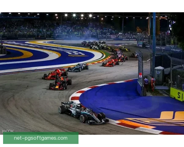 F1赛事魅影重现：极速狂飙的赛车风采