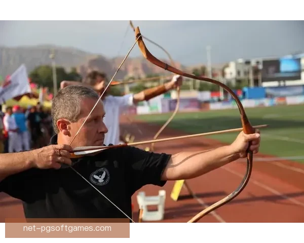 射箭邀请赛：弓弦飞扬，箭矢穿云，射中悬浮的荣耀