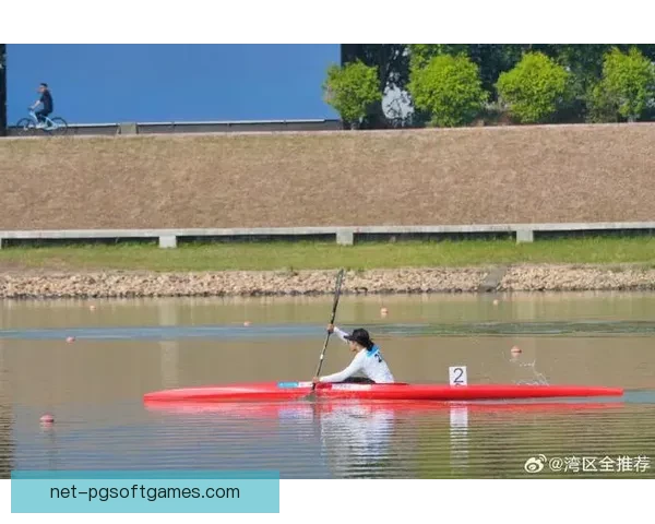皮划艇竞速巅峰：挑战极限，勇夺荣耀