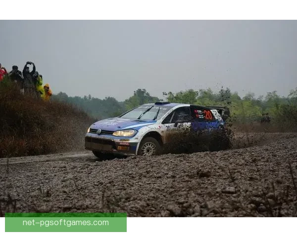 赛车对战战术分析及策略探讨